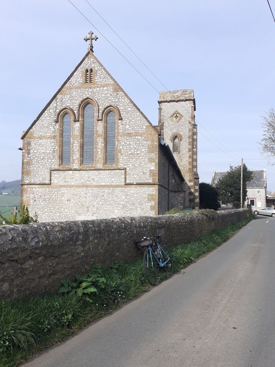 CB_cycles's tweet photo. @TrafalgarWay I've had my doubts with my training this year but I managed 300km Saturday/Sunday morning this weekend. Recognise these views? #TheWay2022 #RTTW #TrafalgarWay #audax #diyaudax #weston300 #TheWestonConnection https://t.co/QXaEfv0tiU