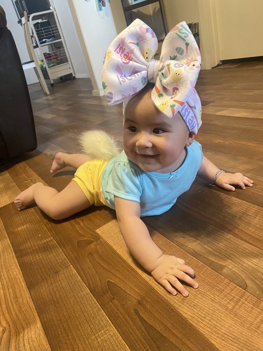 NadiaGa_24's tweet photo. Happy Easter everyone ❤️🐣 https://t.co/PcLtdYGq2N