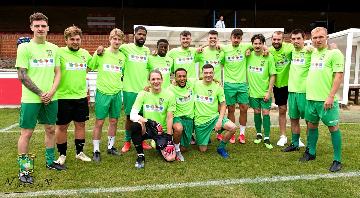 Good luck to our 2021/22 #charitypartner @AylesburyUtdFC on today for their last home game of the season against @BerkoFC! @NonLeagueCrowd @sportsshotsnews #UpTheDucks!
