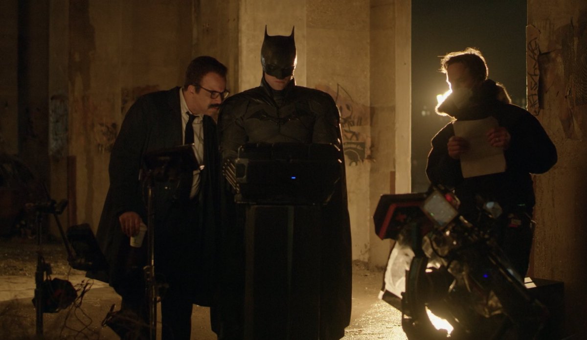 BatmanContent's tweet image. New behind the scenes photo of #TheBatman !