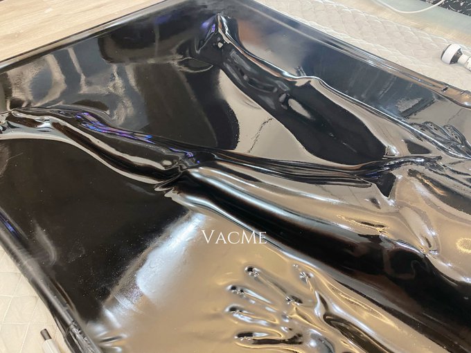 只封在家里不够，封进真空床吧 #真空床 #vacbed #latex #vacuumbed #バキュームベッド #乳胶衣 #捆绑 #bondage https://t.co/eCtoFy9XW5<a href="/tag/%E7%9C%9F%E7%A9%BA%E5%BA%8A"class="tags">#真空床</a><a href="/tag/vacbed"class="tags">#vacbed</a><a href="/tag/latex"class="tags">#latex</a><a href="/tag/vacuumbed"class="tags">#vacuumbed</a><a href="/tag/bondage"class="tags"><span>#bondage</span></a><a href="/tag/%E6%8D%86%E7%BB%91"class="tags"><span>#捆绑</span></a><a href="/tag/%E4%B9%B3%E8%83%B6%E8%A1%A3"class="tags"><span>#乳胶衣</span></a><a href="/tag/%E3%83%90%E3%82%AD%E3%83%A5%E3%83%BC%E3%83%A0%E3%83%99%E3%83%83%E3%83%89"class="tags"><span>#バキュームベッド</span></a>