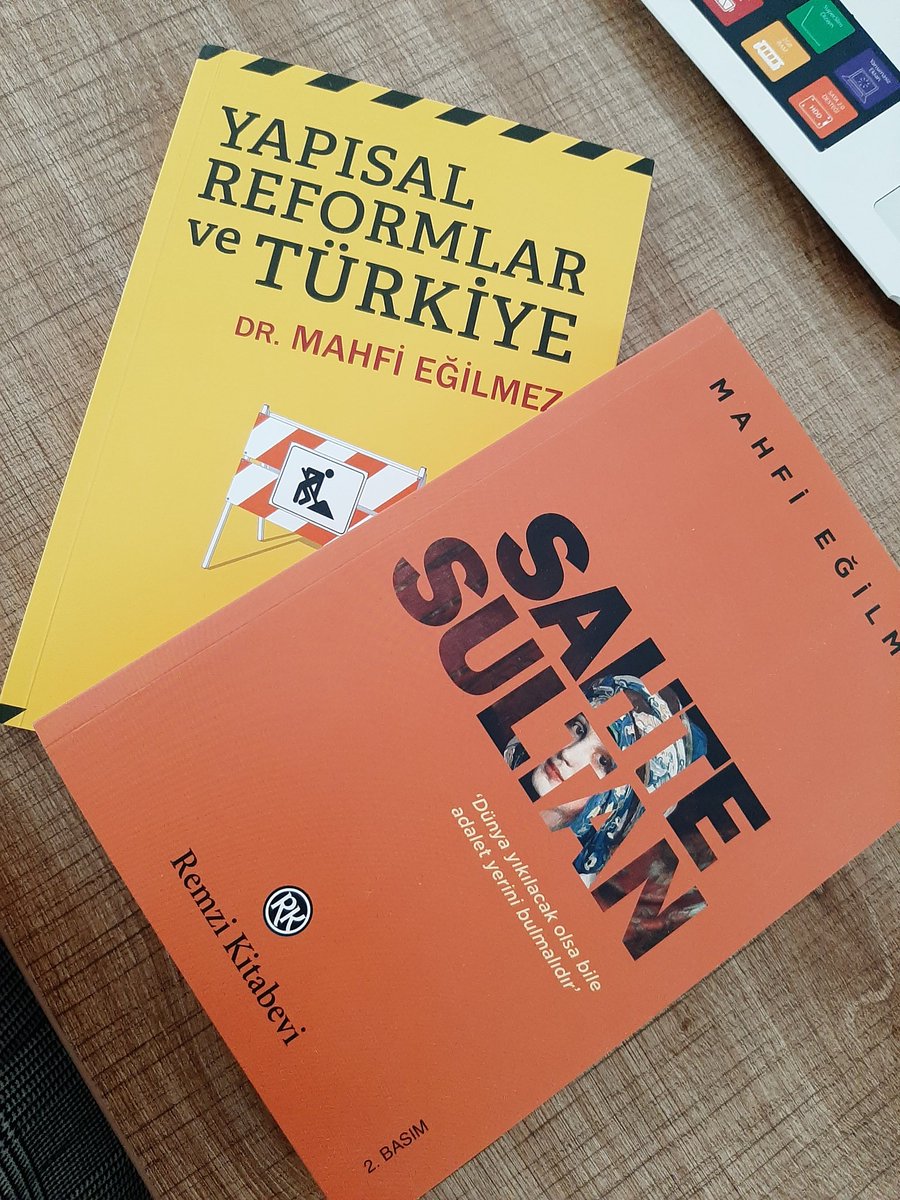 mlk2305's tweet photo. Siparişlerim geldi sonunda 😍 büyük bir heyecanla okuyacağım 🙏🏼
@mahfiegilmez

#YapısalReformlarveTürkiye #SahteSultan https://t.co/jX8pskYUDW