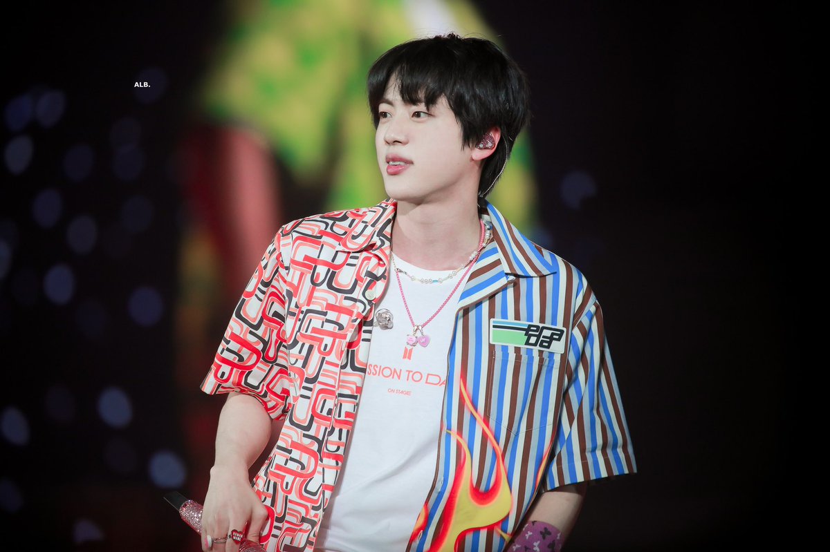 ALittleBraver92's tweet photo. 220415 🥰 #방탄소년단진 #김석진 #석진 #진 #BTSJIN #JIN @BTS_twt https://t.co/KhmhbKK3xS
