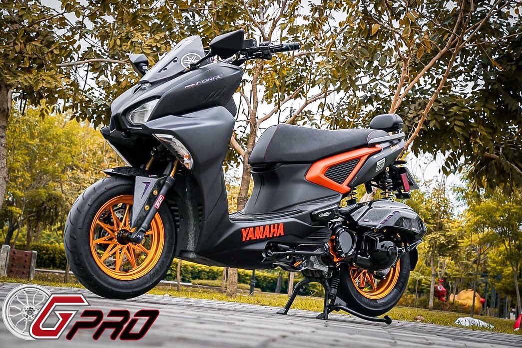 G_protech's tweet photo. The force is strong with this one, flawless custom job with a brand new set of Gpro wheel rims GR10 in golden anodize, another happy rider who took his bike to next level.
.
Get yours now!!!
.
________________
Like - Follow - Share
________________
.
#yamahaforce #yamahaforce155 https://t.co/mKbe2Gk9L5