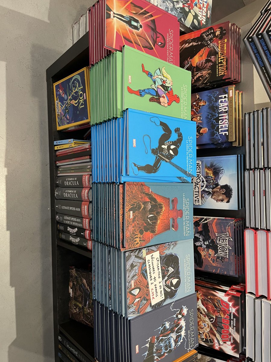 iravioli's tweet photo. @JulianEme @sanleunam @nachoteso @PaniniComicsEsp @JulianEme @PaniniComicsEsp en Francia he visto estos tomos de Spiderman por 6,99€. No se podría hacer algo así en España ? Muchas gracias https://t.co/OD4fxVi8tL