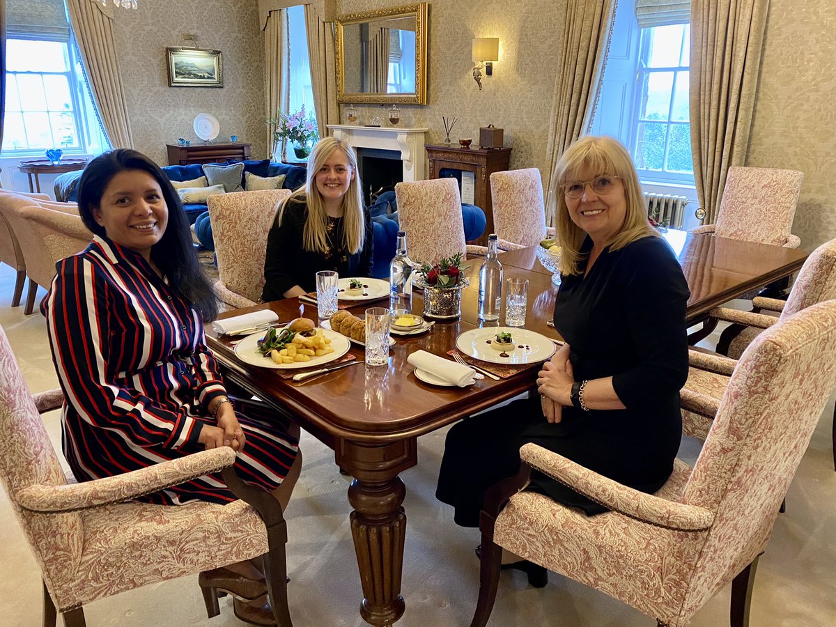 Silmiya Hendricks tweet media