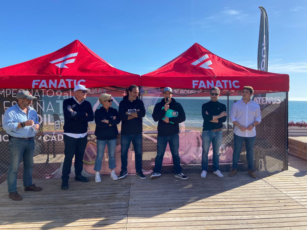 AETCadiz's tweet photo. Del 9-11 abril Campeonato de España de Wingfoil en #LaBarrosa #Chiclana modalidades #SurfSlalom y #SurfFreestyle 1ª prueba del circuito nacional.
🚩Spain Wing Foil League,
📍Atenas Playa
📥Ayto. Chiclana, Federación Andaluza de vela, Escuela de Surf Sancti Petri, @novojet https://t.co/iMHOvWIshL