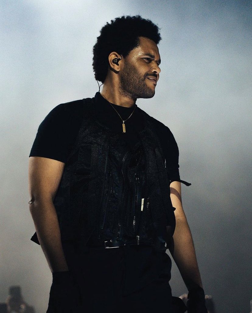 NewsWeeknd's tweet image. THE KING
