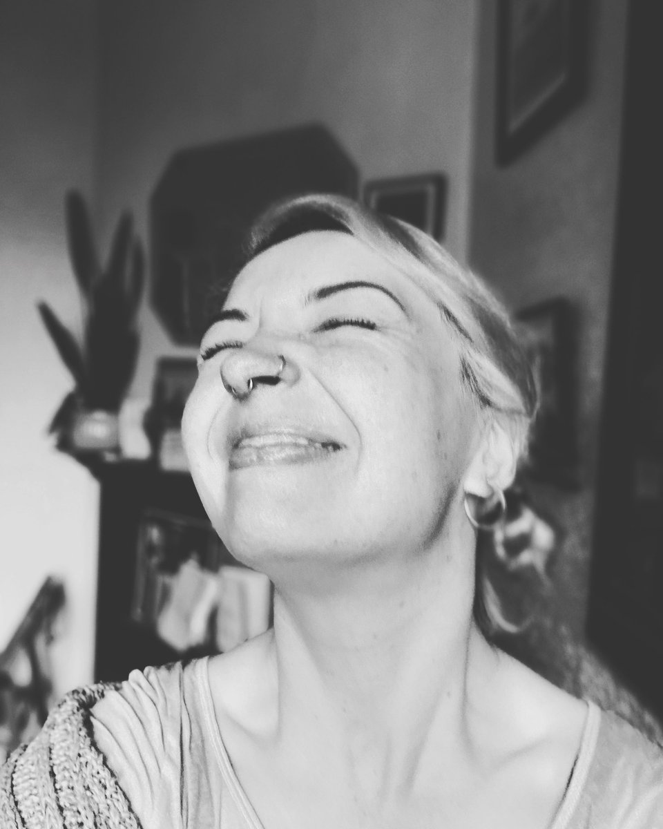 barpandoramusic's tweet photo. To everyone whoβs shown love for Bar Pandora, this face π
New song βDear Manβ out nowπ
Playing @shootfestival this Saturday π
More shows tba π
More tunes coming soon π
Big Ls #simplydread @mattrheeston @bradblackwell @ace_national @someonegreatpr @thecatbath @tom_something_ https://t.co/dOso6teqpm