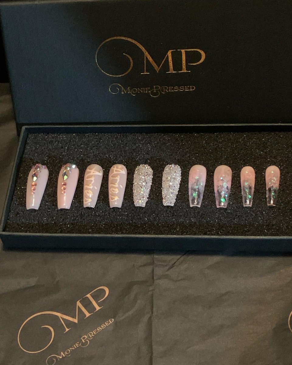 MoniePressed's tweet photo. Custom Press on nail set. coffin long with Mylar, crystals and hand painted letters. https://t.co/DD5Qq0hZYl