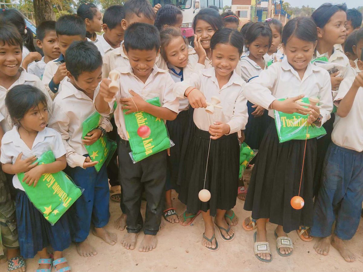 学生国際協力団体liaisonです🇰🇭

この度サークル説明会を行います！
日時:4月20日・27日(水)12:00～14:00
場所:小講義室F

海外やSDGsに興味がある！
ボランティアをやってみたい！という人
ぜひお気軽にご参加ください！
時間内であればいつ来ていただいても大丈夫です🙆🏼‍♀️

DMもお待ちしております！