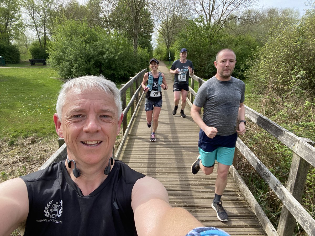 (Ultra) Marathon queen 👑 <a href="/xcurlytwigx/">Curly Twig 💙</a> and her adoring fans at TBL #flake