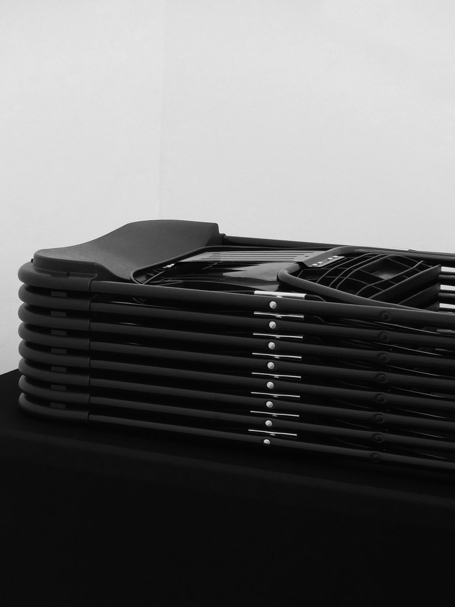 [A r t i s t i c P r o j e c t] 
Today we present you the exhibition My, Our, Yours selected by Fédération Wallonie-Bruxelles with works by Valérian Goalec curated by Maud Salembier. 

#artbrusselscountdown #artbrussels2022 #artisticproject #valeriangoalec