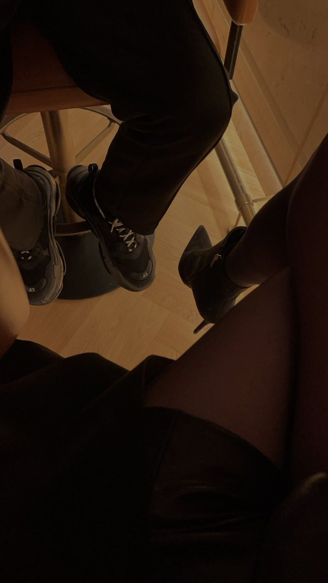 findomluxpl's tweet photo. Pay for us, you stupid pig 🐷 #findom #paypig #humanatm #findompl https://t.co/QXFZhu53D0