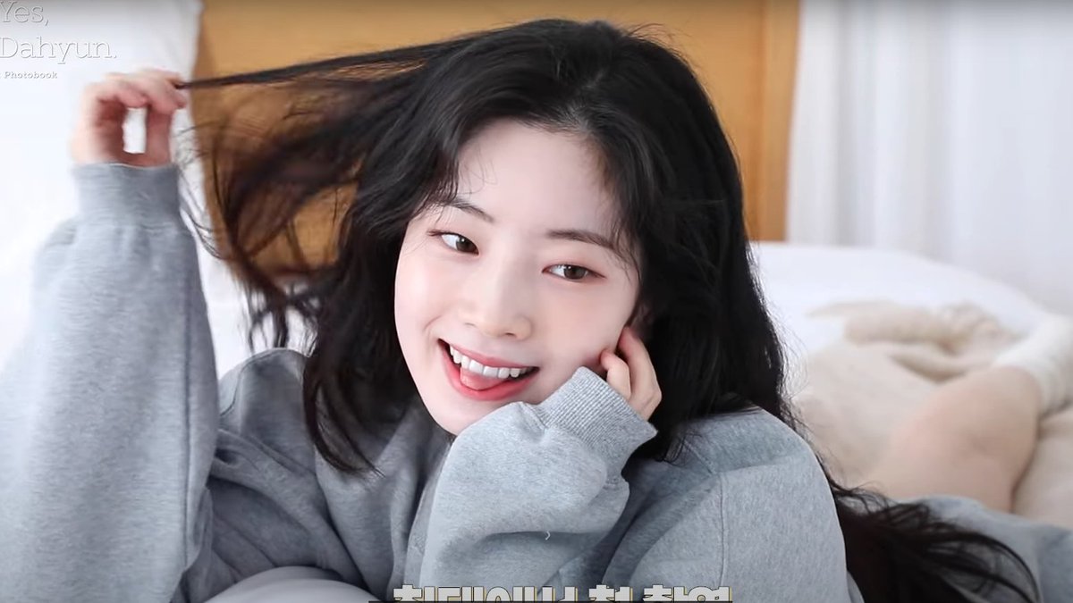 minabytwice's tweet photo. Yes I am Dahyun, Behind the Scenes🤍

a thread ~
#DAHYUN #다현 #YesIamDahyun  #TWICE https://t.co/ZmrGUrMrbQ