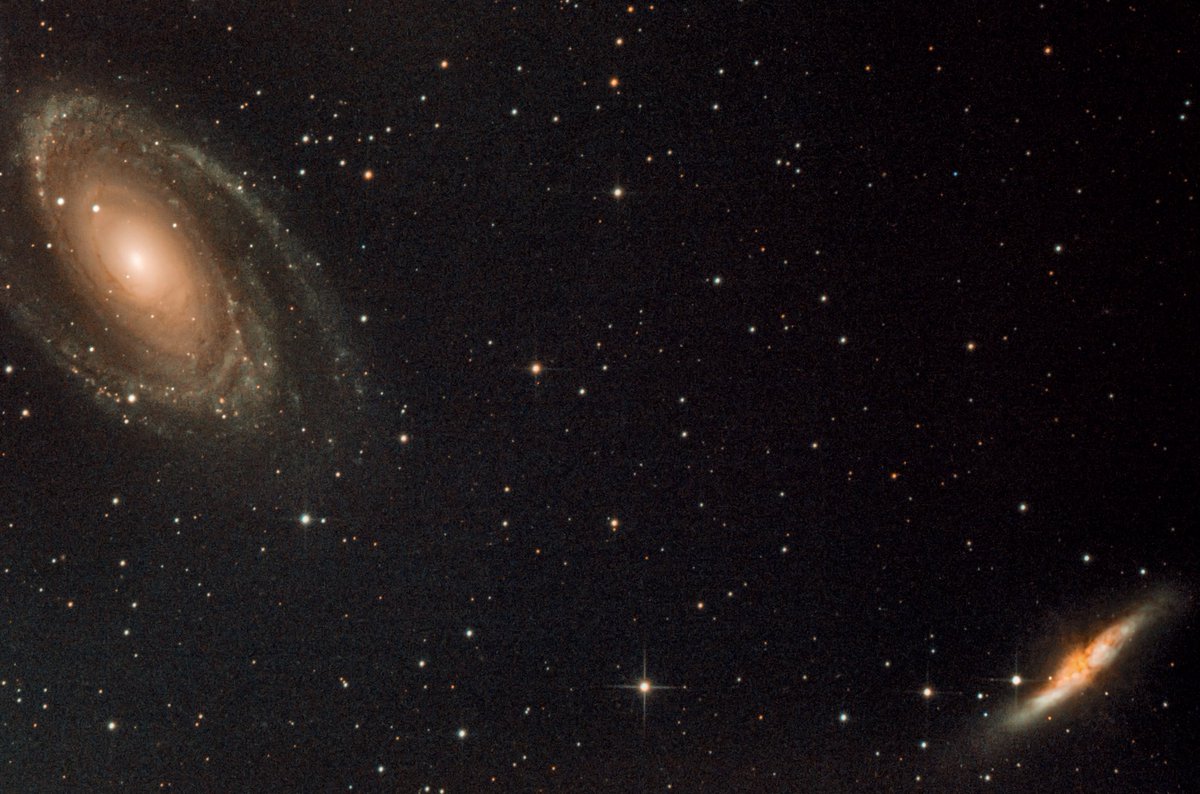 Borizuer's tweet photo. #Messier81 (#Bodes_Galaxy) & #Messier82 (#Cigar_Galaxy) #Ursa_Major #lastnight https://t.co/VuK21NSpeR