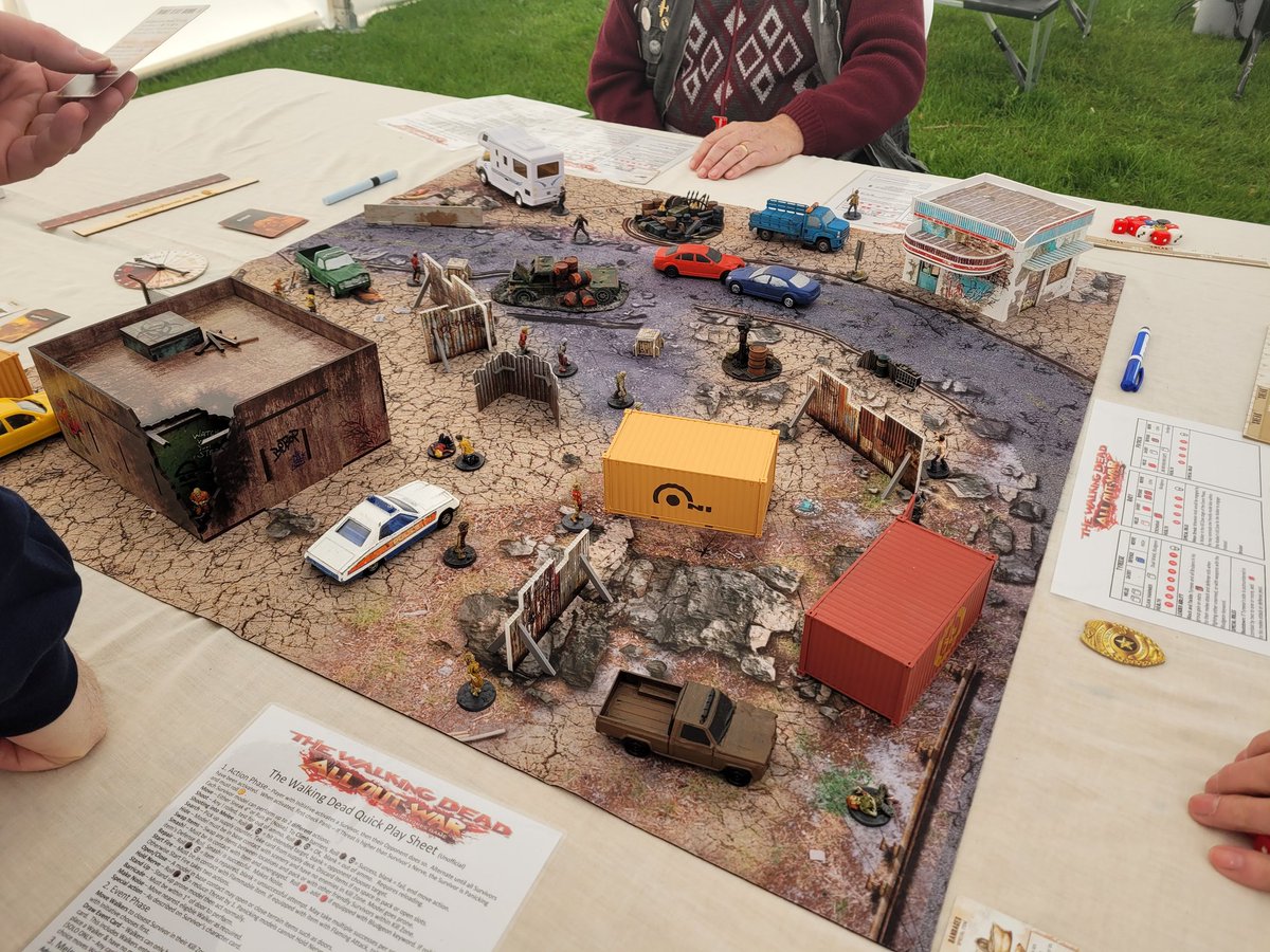 thepitgameshop's tweet photo. Day 2 of the Kelmarsh Country Show Game on!!
#thepitgamingshop #thepitcrew #thepitworldtour2022 #flgs #flgsontheroad #ontheroadagain #mantic #kingsofwararmada #manticpit #kow #kowarmada #wargaming #heroclix #thewalkingdead #stargrave #phoenixgamingclub #kelmarshcountryshow https://t.co/Czc2bhArFi