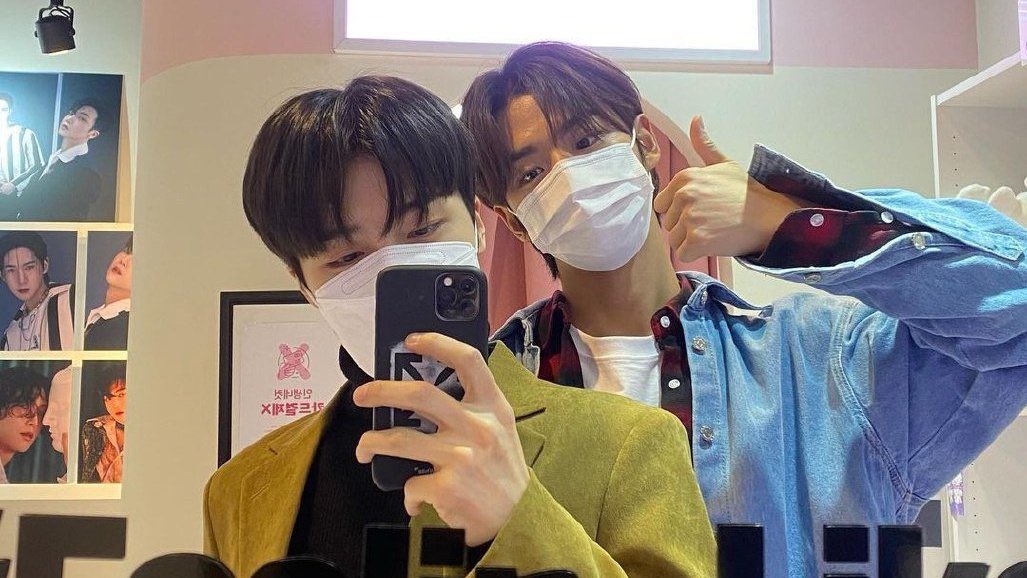 sjkhjpark_'s tweet photo. Happy belated birthday to jinhongseok 🎉🎊🎂 be healthy as well and to hongseok oppa, serve well. love u as always ♥️♥️
#SpringPrinceHongseokDay #진홍석이_내려온_우리의_봄 #VocalGeniusJinhoDay #봄보다_따스한_진홍석데이 @CUBE_PTG https://t.co/UPziLnmhd5
