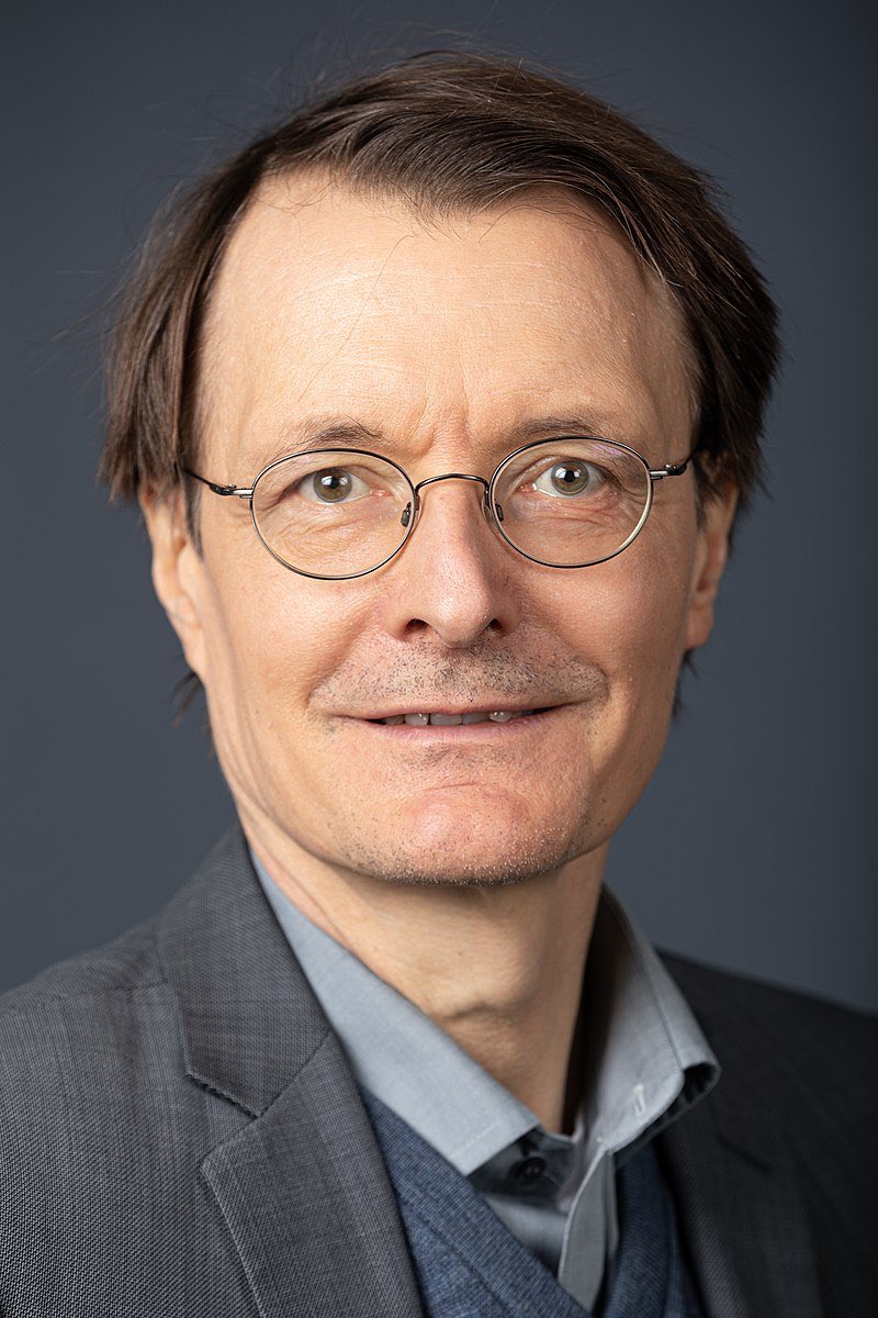 schabernacko's tweet photo. @BodoMdB Kann dich nicht verstehen, hier nebenan ist ein https://t.co/loZQ09j02d