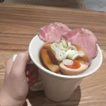 【話題】仕事終わりにカフェでこってりしてる