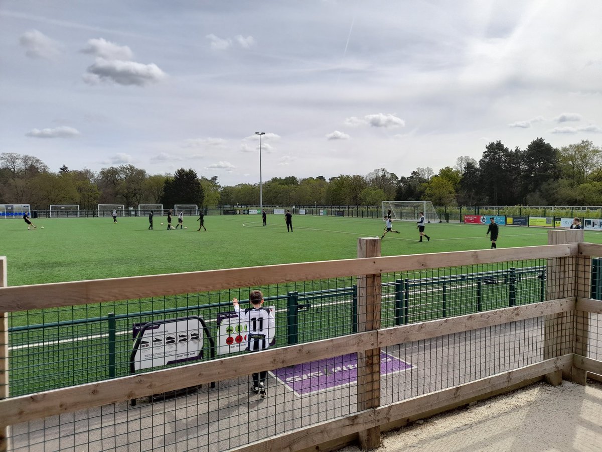 Lovely ground <a href="/AscotUnitedFC/">Ascot United FC</a> for #BankHolidayMonday football