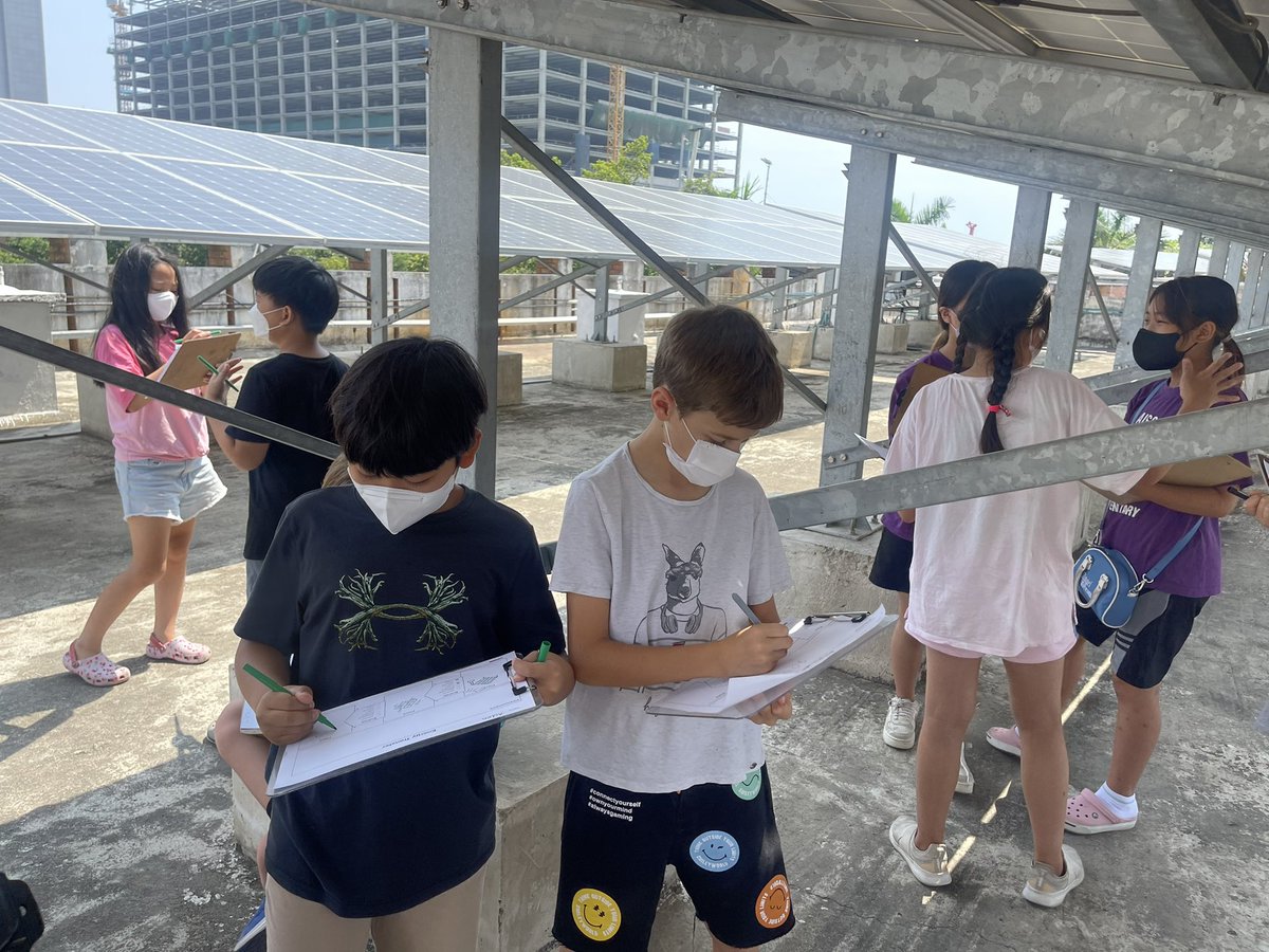 MonaSylvina's tweet image. #AISCGrade4 4MS learned interesting information about our very own solar panel rooftop and energy sources.AISC is a thriving hub for learners with rich and relevant resources right here.Thanks to Mr.Arun for patiently answering all our questions. #AISCEnvironment #AISCElementary