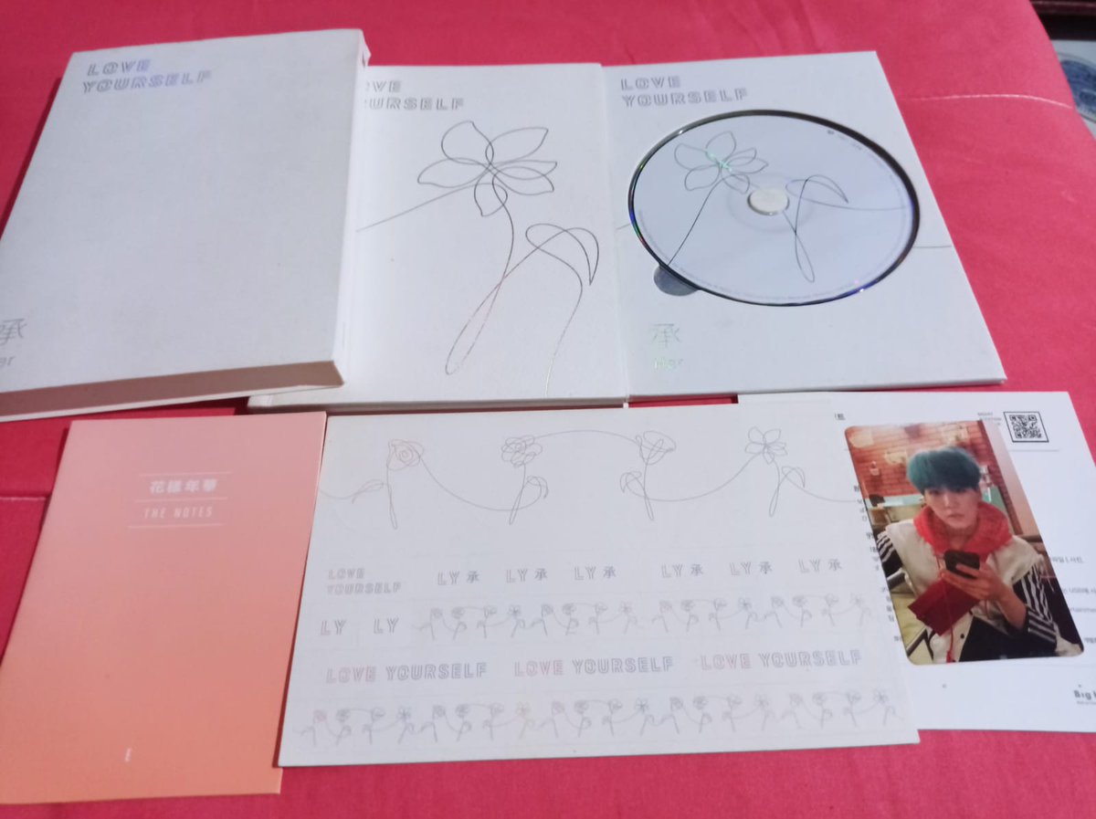 Pyxis_s's tweet photo. [VENDA]

— Her ver.E - R$ 100 + frete
— Answer ver.E - R$ 100 + frete
— YNWA - R$ 100 + frete

* acompanha todos os itens da foto
* Estão em perfeitas condições e cds nunca rodados.
@armysbhs @vendaetrocakpop @tradingcardkpop https://t.co/tmXIAW793D