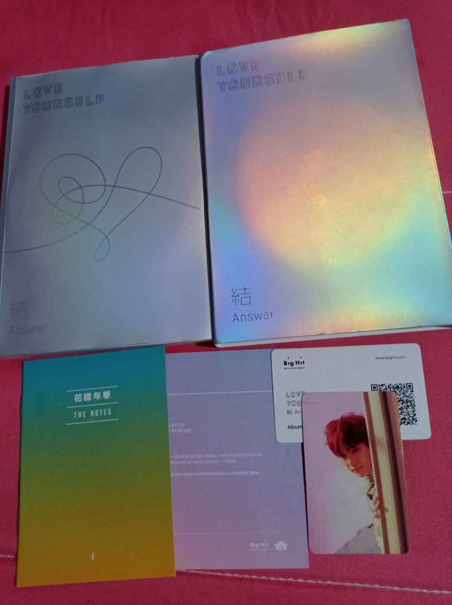 Pyxis_s's tweet photo. [VENDA]

— Her ver.E - R$ 100 + frete
— Answer ver.E - R$ 100 + frete
— YNWA - R$ 100 + frete

* acompanha todos os itens da foto
* Estão em perfeitas condições e cds nunca rodados.
@armysbhs @vendaetrocakpop @tradingcardkpop https://t.co/tmXIAW793D