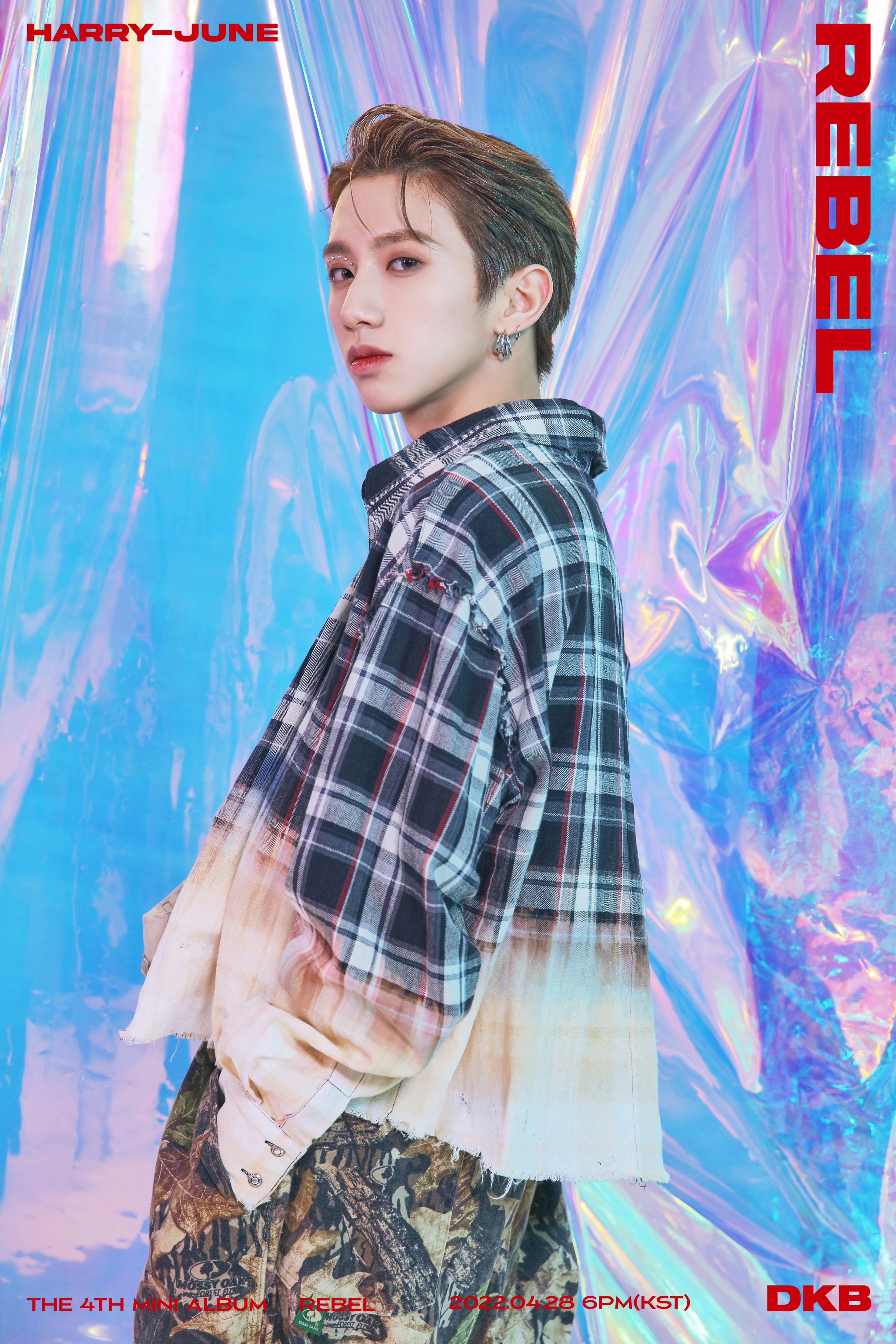 FQnr70LaMAAG_M7?format=jpg&name=4096x4096