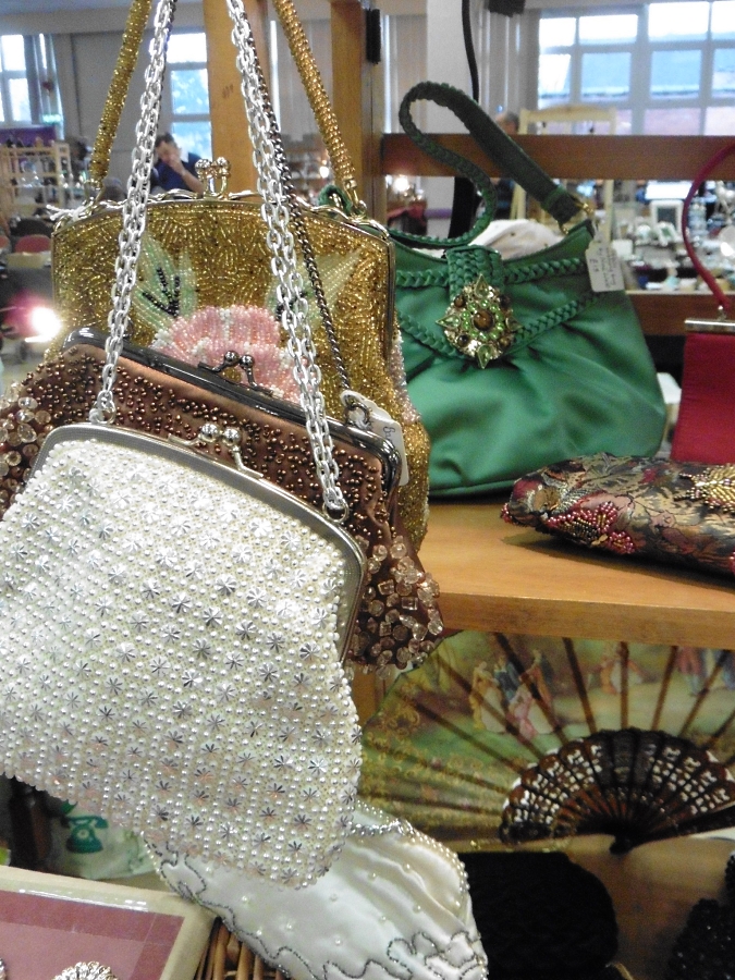 Antiques Atlas tweet media