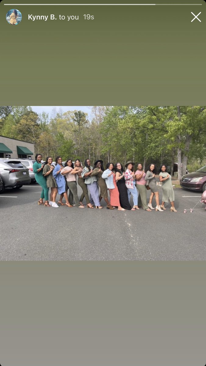 MelanatedWine's tweet image. These #linesisters of #AlphaKappaAlpha #AKA celebrated their 13yr anniversary with @MelanatedWine this past weekend! So beautiful 😍 #uncorktheculture