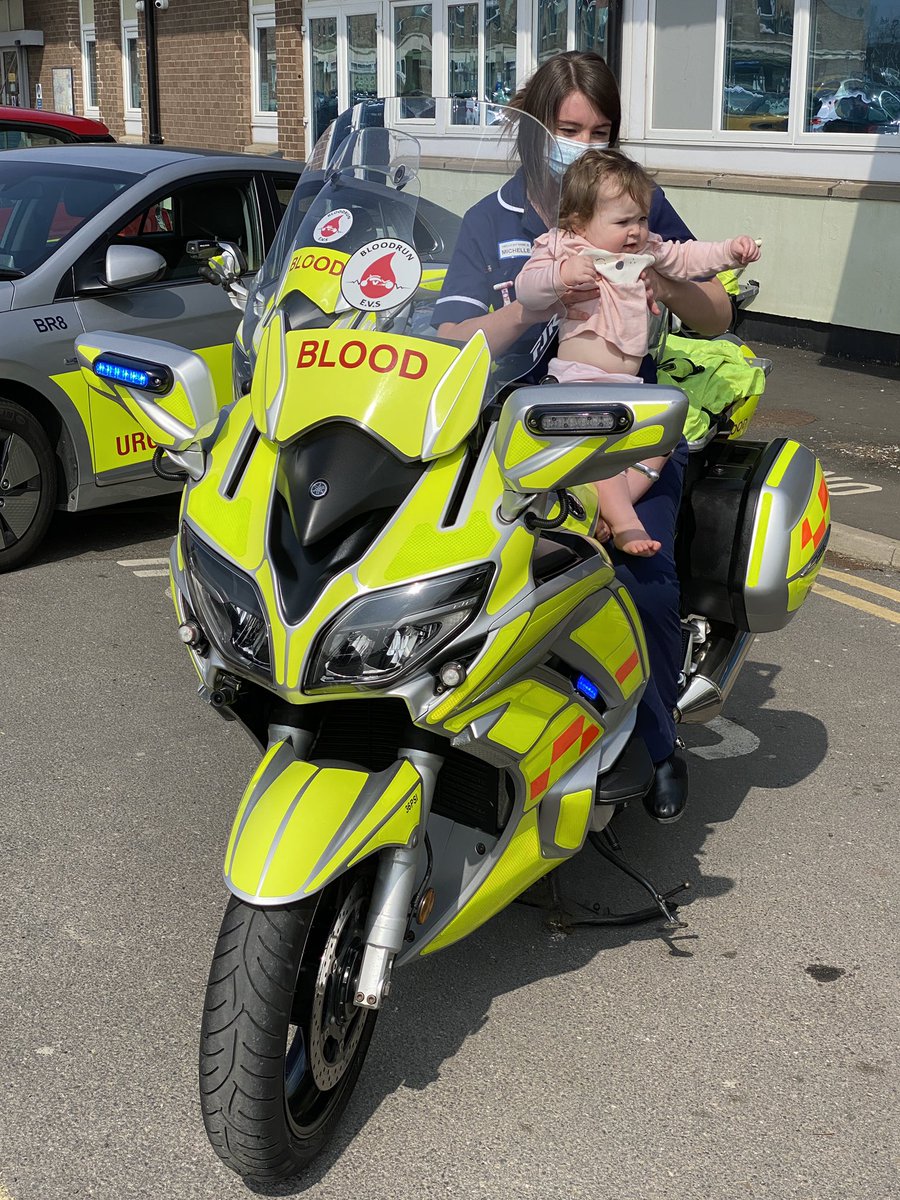 BloodrunEVS's tweet photo. Our volunteers enjoyed putting smiles on the faces of patients &amp; staff  with a delivery of donated Easter eggs to children, vulnerable adults &amp; the elderly @NTeesHpoolNHSFT  We serve NT hospitals 24/7  &amp; love supporting this incredible trust ,delivered to wards by staff #blood247 https://t.co/S0DzezOrMg