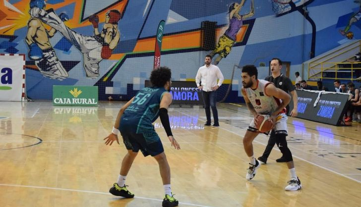_CanchaLatina_'s tweet photo. 🇵🇷🇪🇸 Bobby Harris y Jhivvan Jackson lideran a los latinos en el fin de semana de LEB Plata
https://t.co/9pqbmMnkFN https://t.co/rcqbrIZ2ih