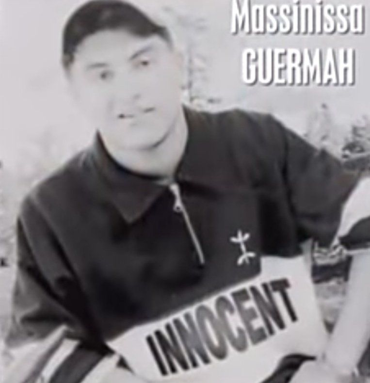 C'était le 18 avril 2001, Massinissa Guermah, 18 ans, est grièvement blessé par une rafale de kalachnikov dans la gendarmerie de Béni-Douala.
Le lycéen avait été interpellé "pour comportement violent" après une brève altercation. Deux jours après, il meurt dans un hôpital à Alger