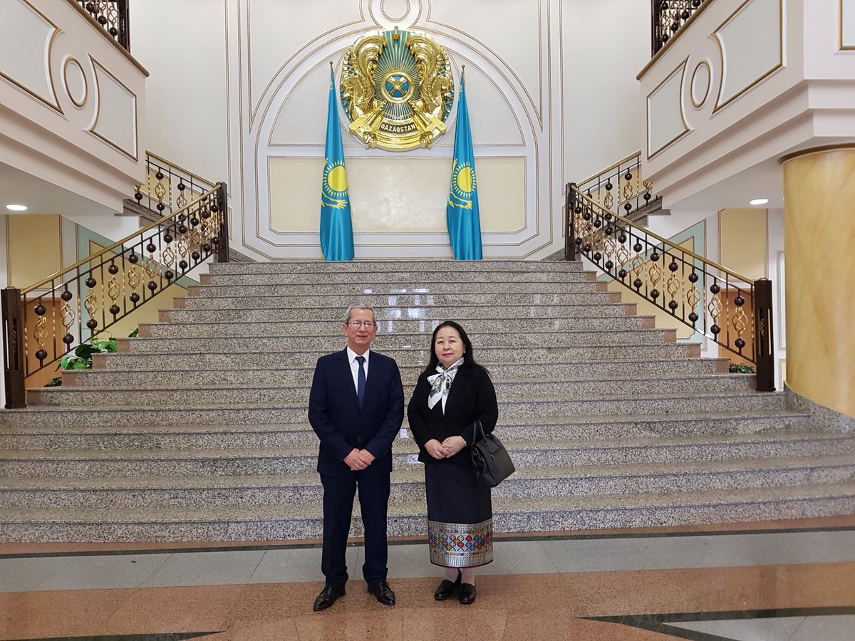 Sostuve amena conversación con la embajadora de Laos en Rusia, concurrente en Kazajstán, Excma. Sra. Vilawan Yiapohe, quien vino a Nur-Sultán para la ceremonia de presentación de sus Cartas Credenciales.