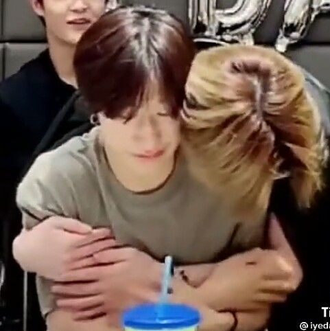 txngtxng22's tweet photo. 00ไลน์แบคฮัก 04ไลน์แสดงความเป็นเจ้าของ น้องเยดัมเก่งอ่ะ #alldam https://t.co/y3NK2Xnq31