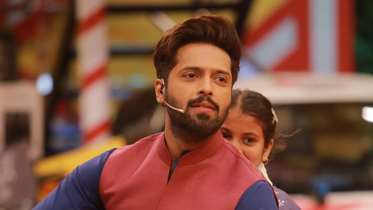 arydigitalasia's tweet photo. With his super-energetic vibes #FahadMustafa is presenting another show of #JPL right now #LIVE only on #ARYDigital !

#JeetoPakistanLeague #FahadMustafa #ARYdigital #jeetopakistan #RamazanSpecial #16thRamazan https://t.co/bdERHQP6bg