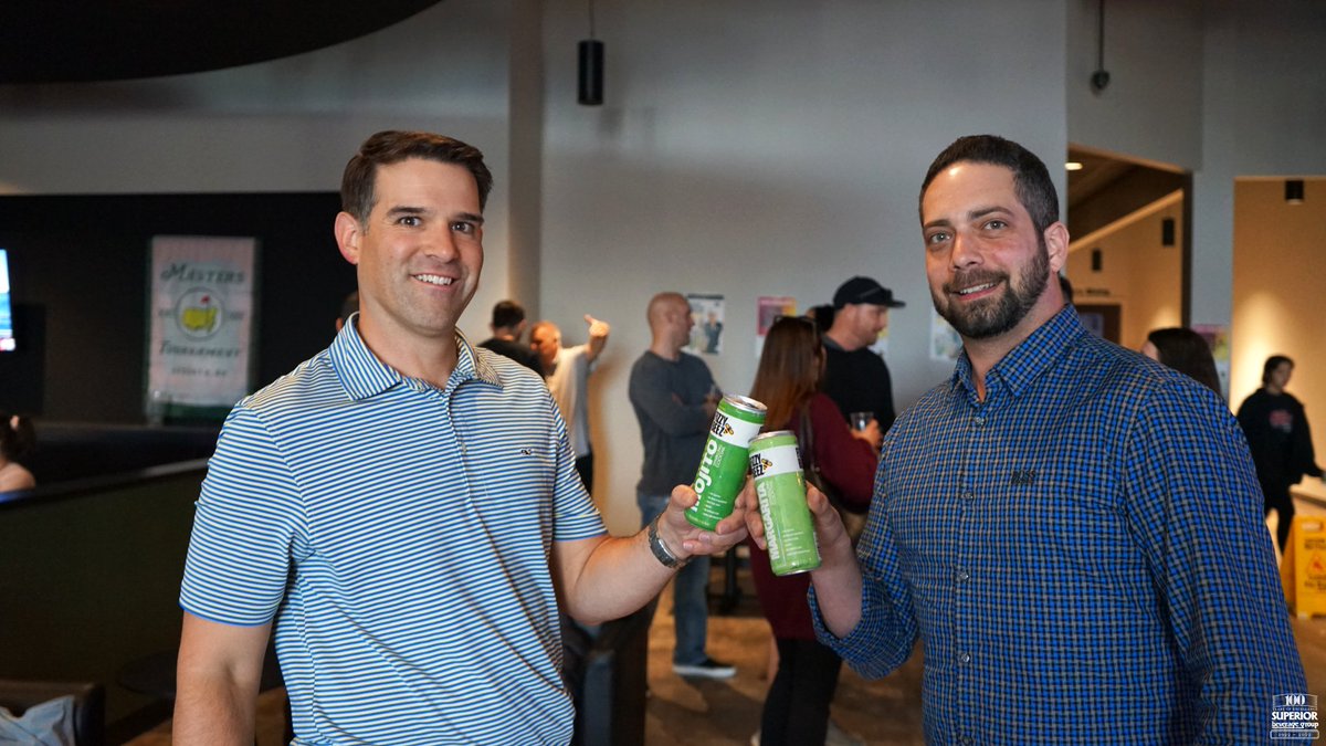 superior_bevgrp's tweet photo. Last week we had an amazing time with the @fizzybeez team at Double Bogey's in Youngstown at the sampling event put together by our fantastic team!
#fizzybeez #RTD #mojito #moscowmule #cosmo #superiorbeveragegroup
Drink responsibly, must be 21 years or older. https://t.co/GJljnNLhH5