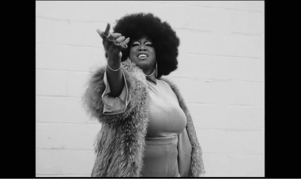 DiorAshleyBrown's tweet photo. A whole movie out right now! Link in Bio 👆🏾 Watch “Vernacular”

🎥 : @pointblackcreative 

Much luv to Kemi for the screenshot 🔥

 #diorashleybrown #vernacularred  #diorashleybrownartist #diorashleybrownemcee #newpost #newpost📸 #newpost❤️ #newpostup #new https://t.co/rwFN0wTQx7