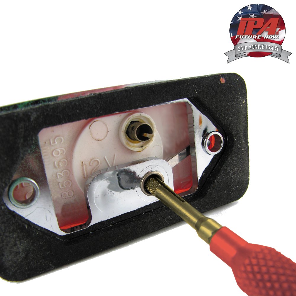 IPAtools's tweet photo. The #8048 set is used as a maintenance tool for applications such as: Deutsch, Cannon, 7 round pin trailer harnesses, Weather Pack, Bullet Connectors, common ABS sensor and power connectors, trailer light plugs and more. ⠀
⠀
Learn More: https://t.co/zVV6tU148M https://t.co/I7VNKSaT4g