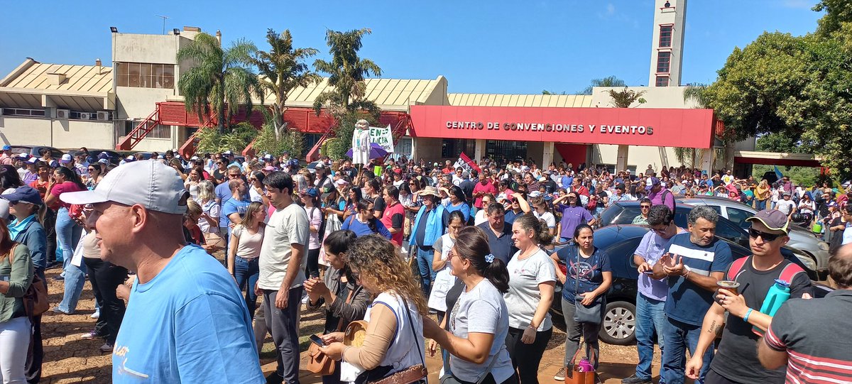 AutoconvocadosS's tweet photo. Hay acuerdo!!
 Mañana seguramente habrá 1 punto y un poquito más con udpm. Clarisimo que con nuestra lucha. Para ellos aquel 19% era más que suficiente. De ahí hasta acá y lo que venga será mérito nuestro. Nada más que agregar💪 https://t.co/6eylb1wUXa