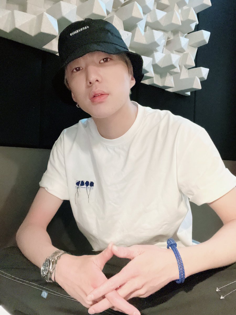 official_yoon_'s tweet photo. 오늘도 고생해따 내 자신 ...토닥토닥💪🏻 https://t.co/FCuymhtw6t
