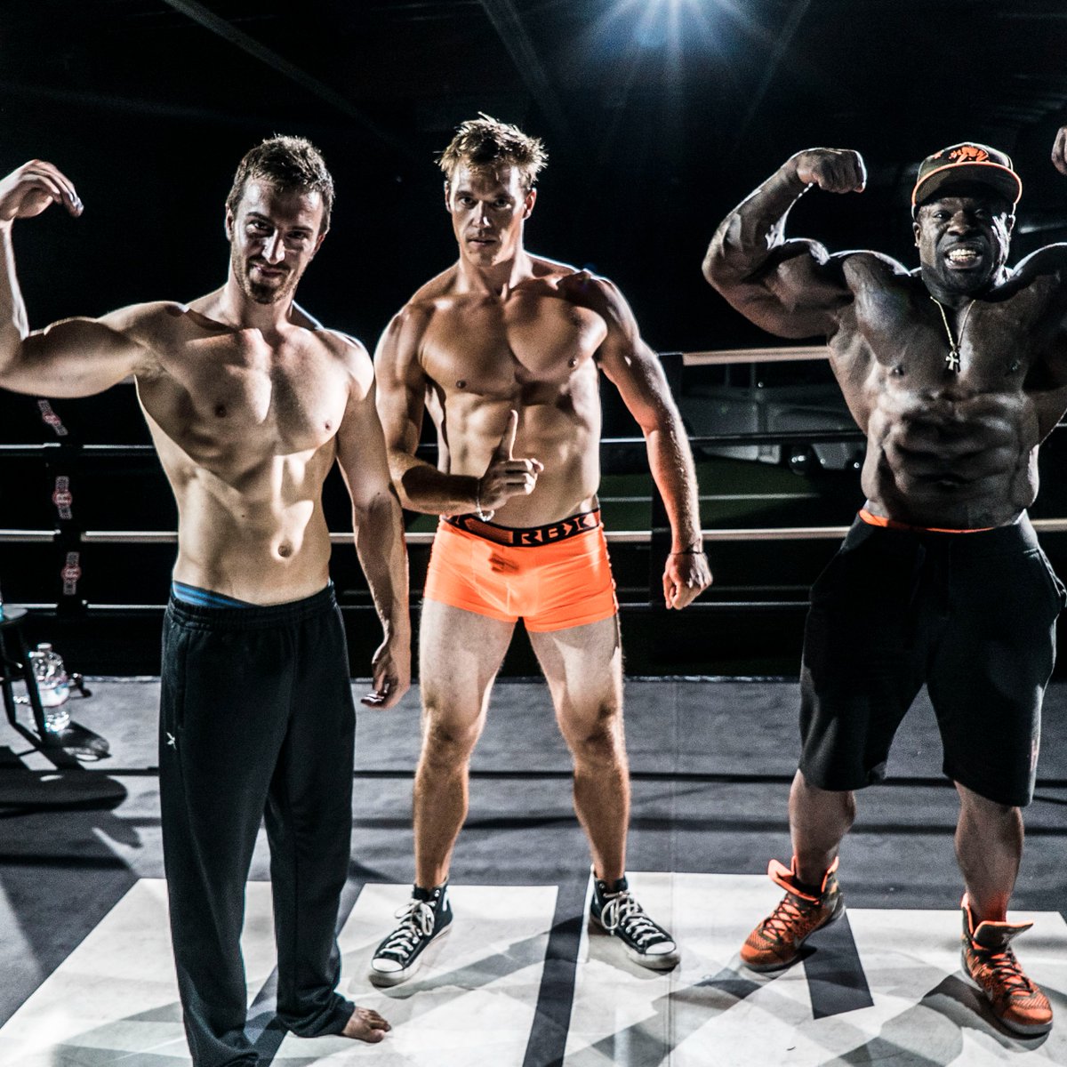 TheFitExpo's tweet photo. This year we will be joined by the Strength Project! Check the LA expo schedule for showtimes - you want to miss seeing this talented group of urban bodyweight acrobats in action!
#Acrobat #TheFitExpo #StrengthProject #Fitness #FitFam https://t.co/djuTPbWE8c
