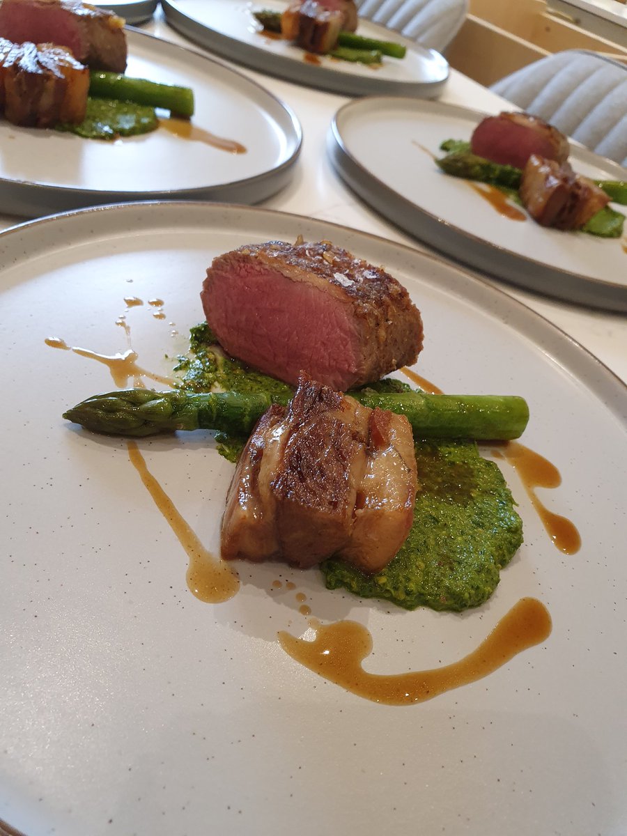 Spring Lamb, Wild Garlic & Pistachio Pesto, Asparagus... Spring at its finest.

#privatedining #catering #northwest #eventscatering #Masterchef