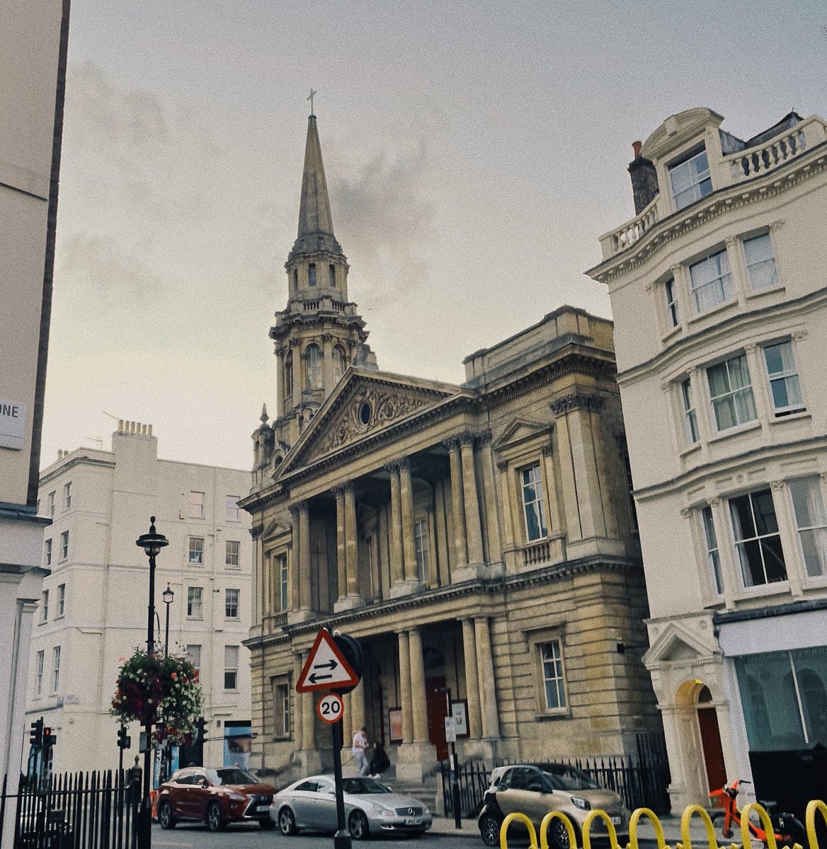 willo_ugh_bye's tweet photo. wanna go home and take pics of cool buildings https://t.co/DouRlqAo31