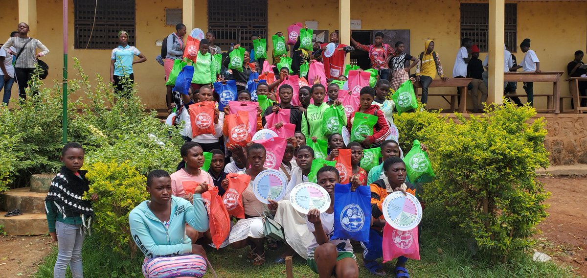cageadOrg's tweet photo. #DignityKits 03 reuseables, 01 disposable pad,02 pants, 200grams powder soap, a bottle of detergent & bathing soap ensure girls menstruate w dignity in school #BleedandStudy #WeAttain @UN_Women @ebase_africa @ChrisDennysUK @sanambna @CanadaCameroon @FESKamerun @ClotildaAndien https://t.co/hm3BDFuYb3