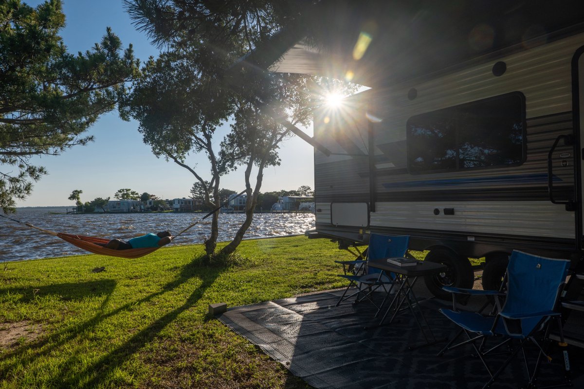 Camping World tweet media
