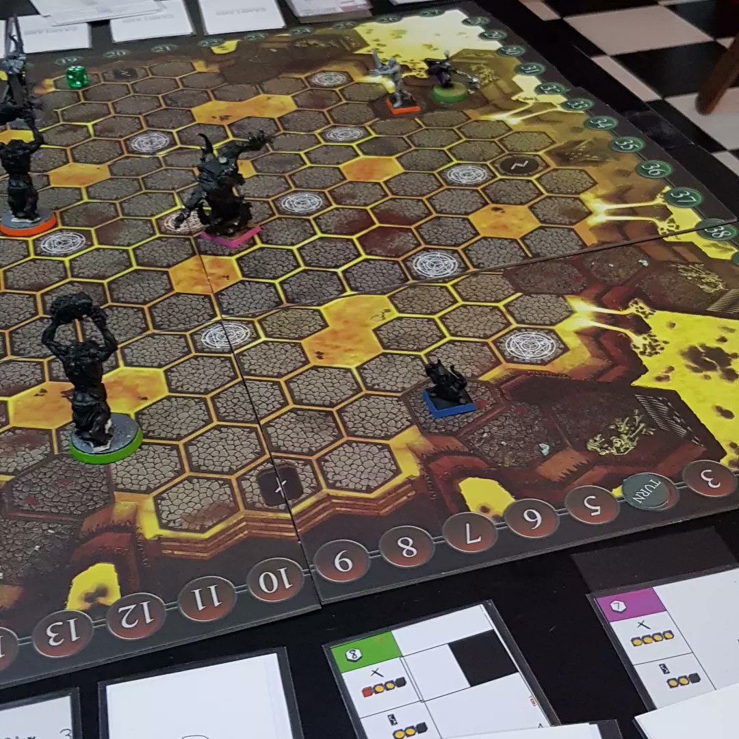 VanagloriaG's tweet photo. Playtest takes place on Easter Monday...
💪💪💪
🤣🤣🤣
#boardgame #boardgames #tabletopgame #tabletopgames #vanagloriagame #strategyboardgame #newboardgame #vanagloriaarena #vanagloriagames #wargames #wargame https://t.co/EFZz1YdFLD