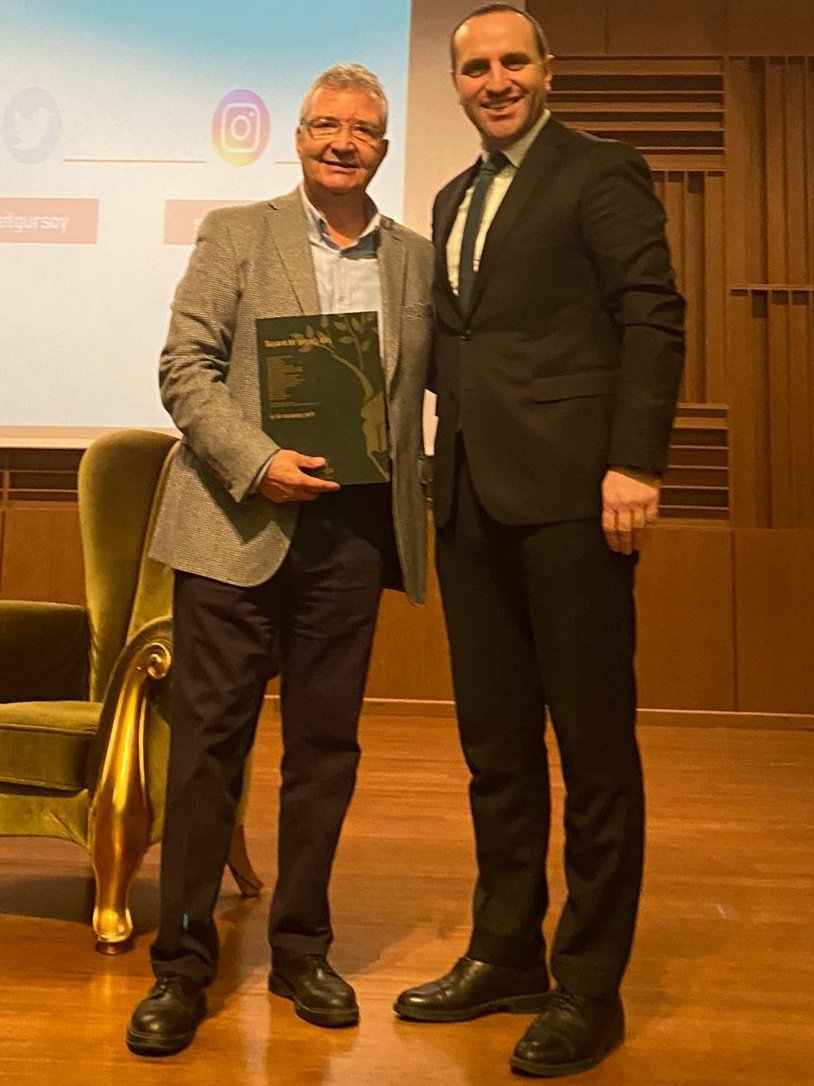 7. Doğa Kariyer Günleri 'nde konuğumuz olan @saitgursoy a değerli paylasimlarindan dolayı teşekkür ediyoruz.<a href="/DogaOkullari/">Doğa Koleji</a> <a href="/EnisEryaman/">Enis Eryaman</a> <a href="/Azrafraarzu1/">Arzu Uz</a> <a href="/KurtkoyDoga_K/">Kurtköy Doğa Anadolu Lisesi</a>