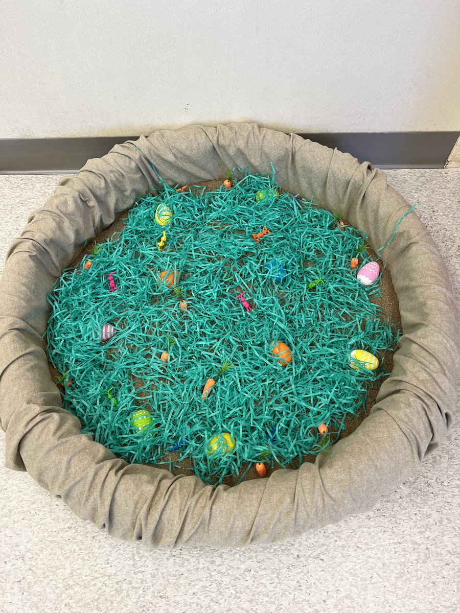 LamontPals's tweet photo. Spring is here! ☀️🐝  #PALS #EarlyLearning #Imagination @eips @LamontLions https://t.co/qwYI3Wvlz2